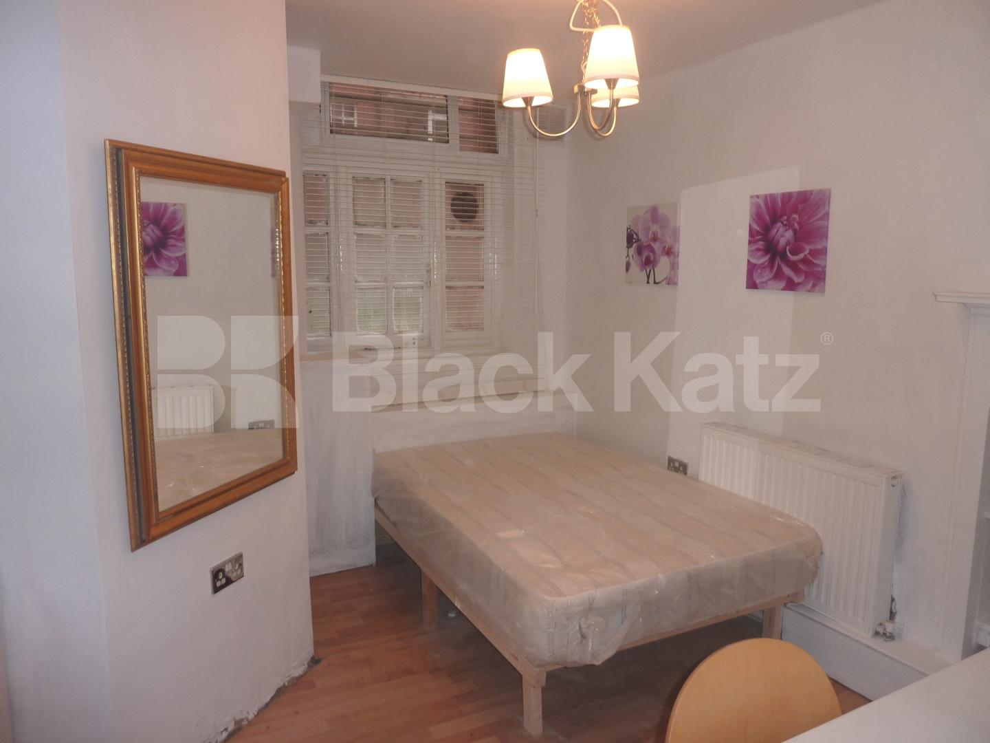 			NEW INSTRUCTION!, Studio Apartment, 1 bath, 1 reception Studio			 Judd Street, RUSSELL SQUARE